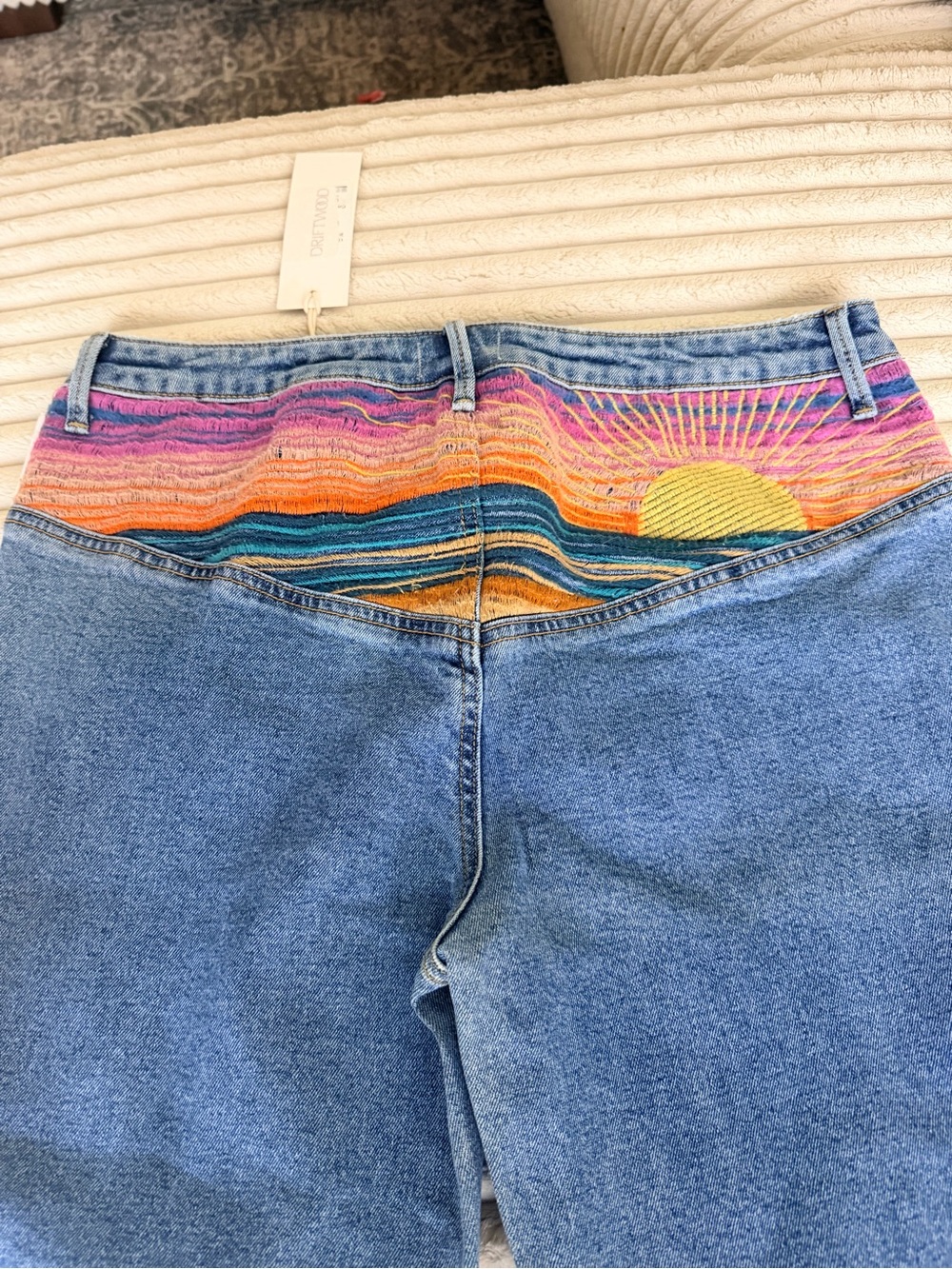 Free People Driftwood Light Blue sunset Flare Jeans with Subtle Pocket Trim. - Picture 5 of 6